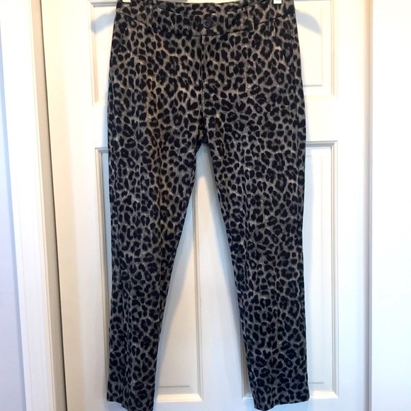 Cabi black/gray/cream leopard straight leg rayon blend pants - Picture 3 of 12